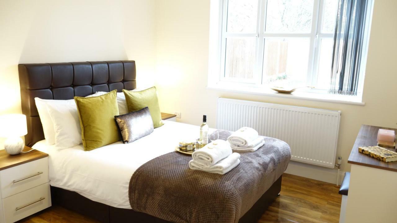 דירות Ashford  Luxury 2 Bed 2 Bath - Free Parking - 5Min To Airport - Sleeps 6 מראה חיצוני תמונה