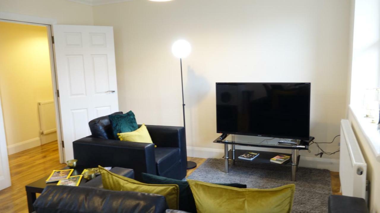 דירות Ashford  Luxury 2 Bed 2 Bath - Free Parking - 5Min To Airport - Sleeps 6 מראה חיצוני תמונה