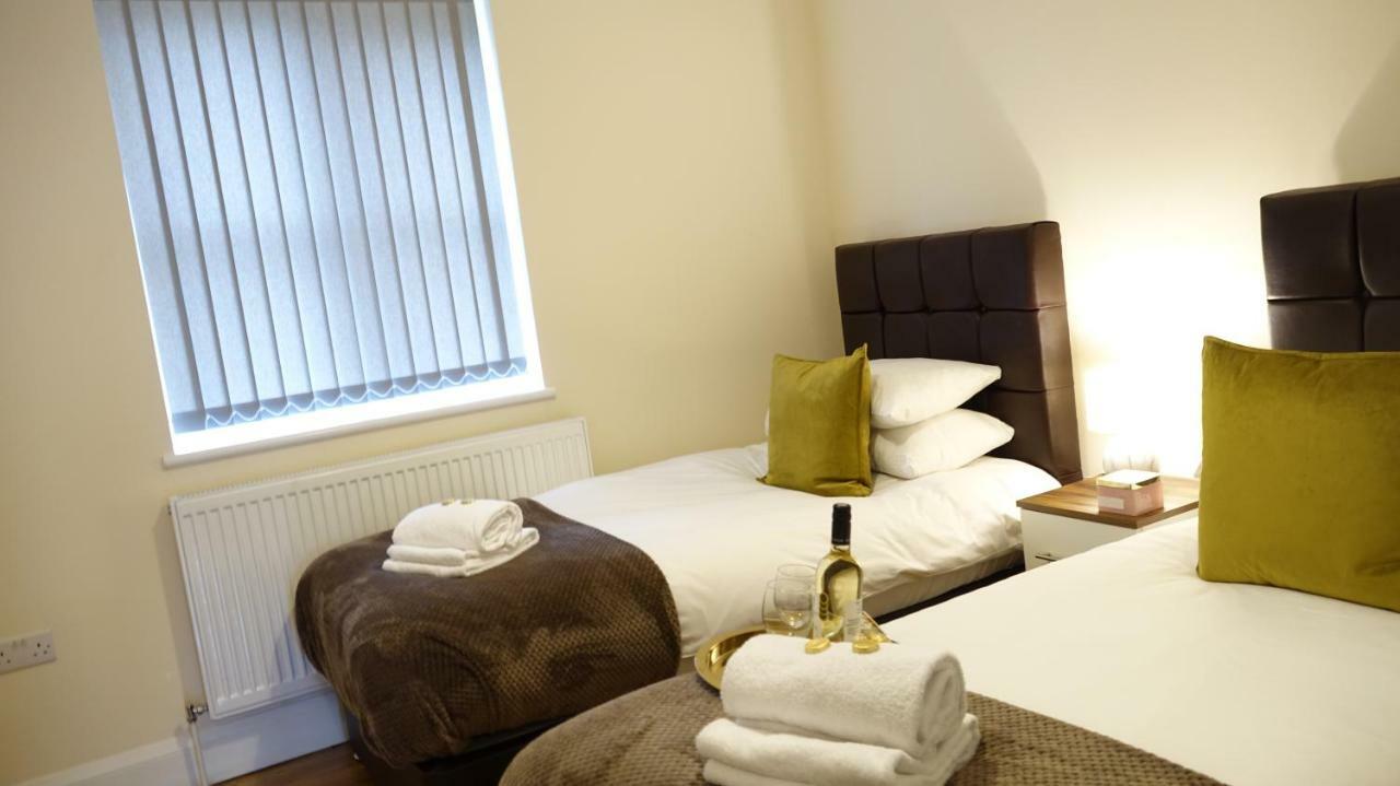 דירות Ashford  Luxury 2 Bed 2 Bath - Free Parking - 5Min To Airport - Sleeps 6 מראה חיצוני תמונה