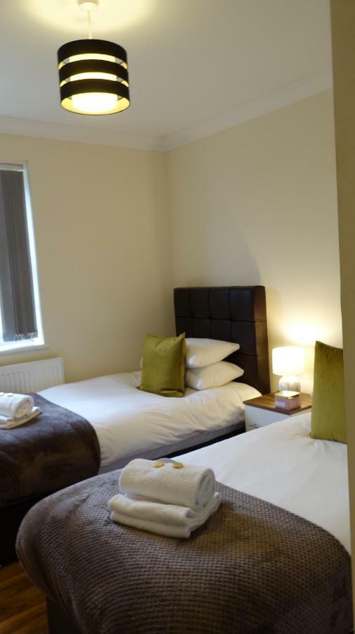 דירות Ashford  Luxury 2 Bed 2 Bath - Free Parking - 5Min To Airport - Sleeps 6 מראה חיצוני תמונה