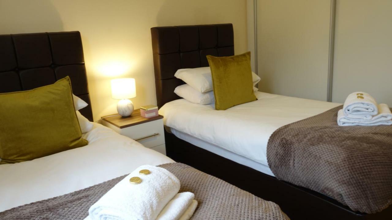דירות Ashford  Luxury 2 Bed 2 Bath - Free Parking - 5Min To Airport - Sleeps 6 מראה חיצוני תמונה