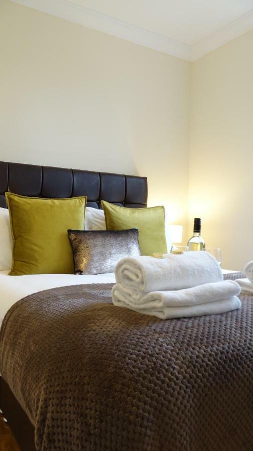 דירות Ashford  Luxury 2 Bed 2 Bath - Free Parking - 5Min To Airport - Sleeps 6 מראה חיצוני תמונה